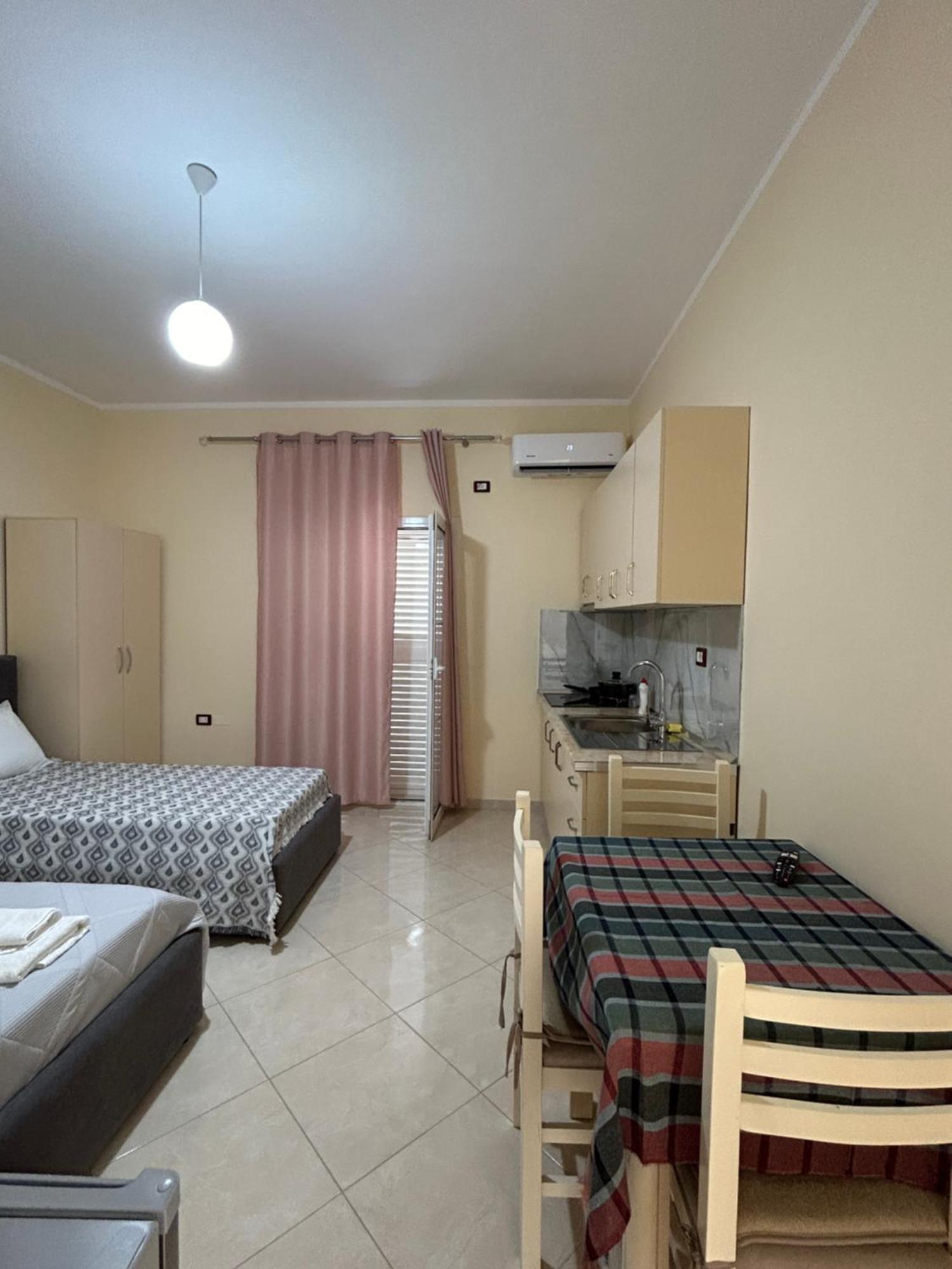 Rest House Vlorë Eksteriør billede