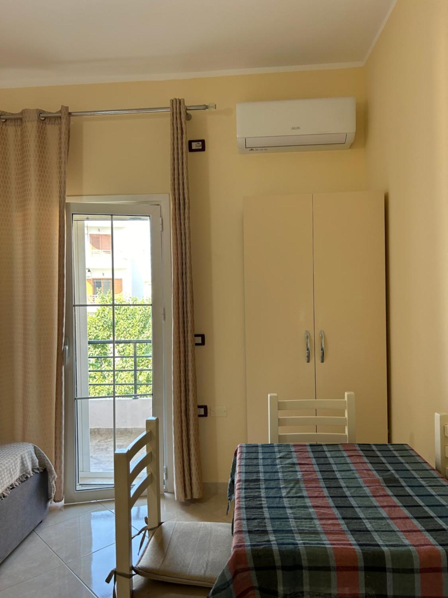 Rest House Vlorë Eksteriør billede